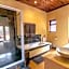 Zebula Golf and Wildlife Estate - Aardwolf Pax 10 - Moi Signature Luxury villa