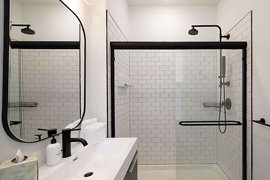 Sosuite at French Quarters - Rittenhouse Square