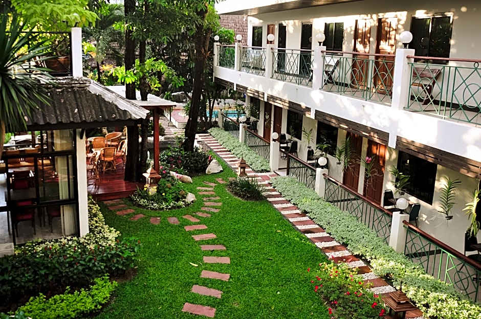 Charlie House Pinklao