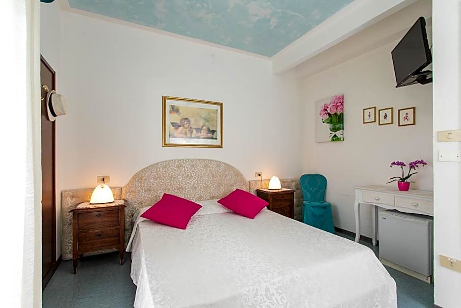 Hotel Elpiro