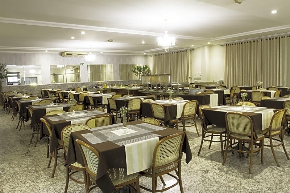 Dan Inn Franca & Convenções