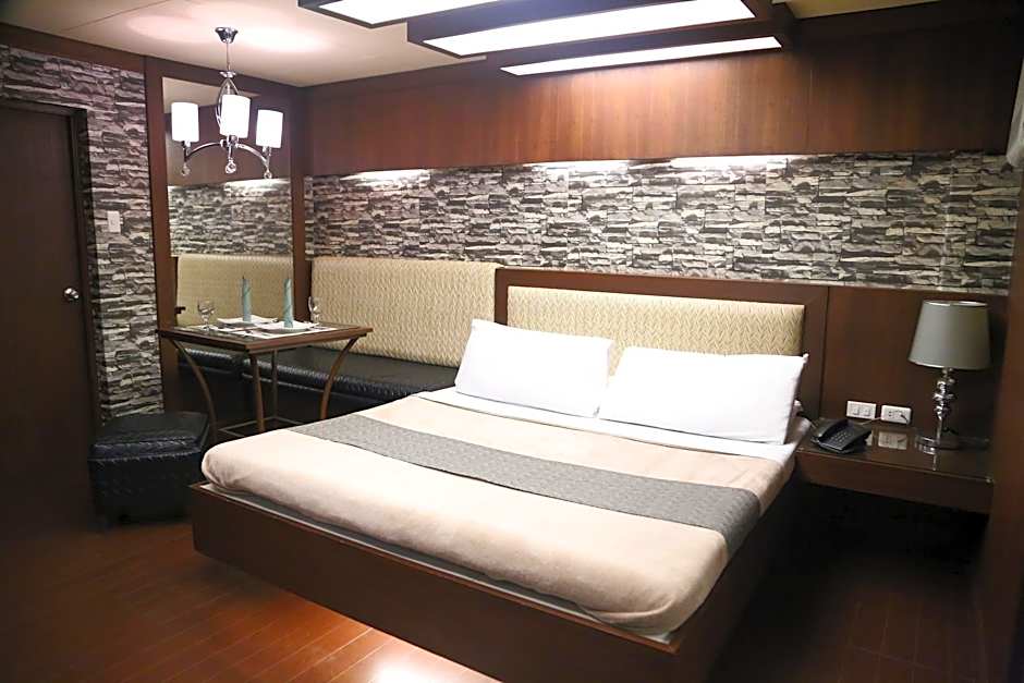 Victoria Court Las Pinas