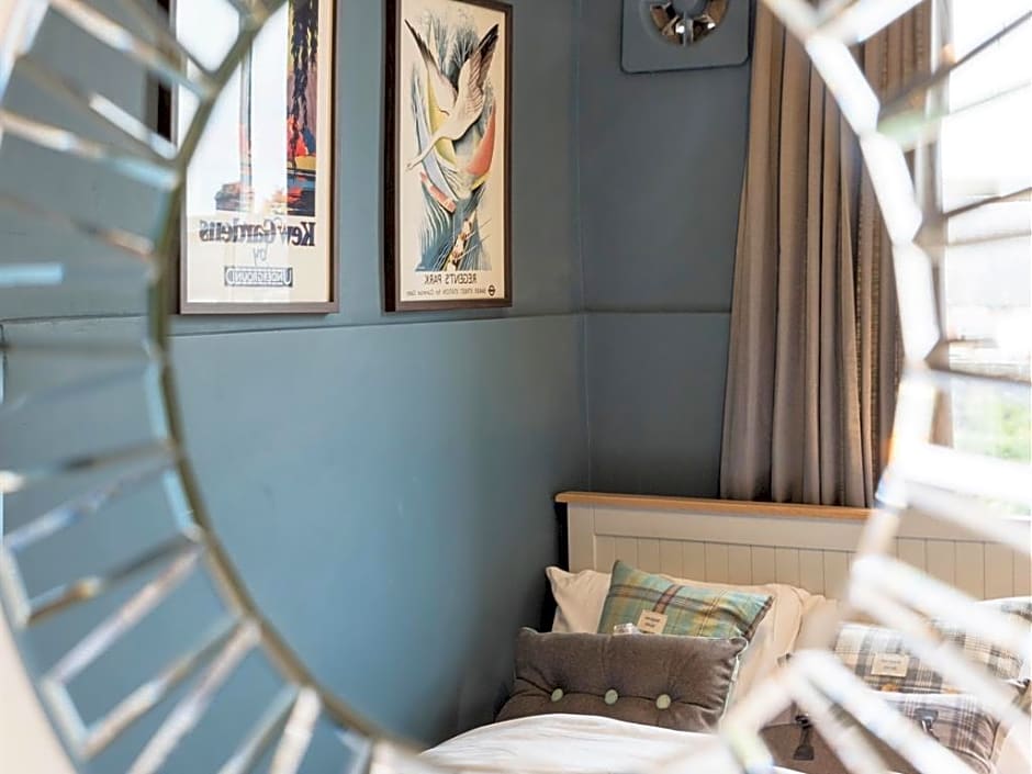 Summerfield Pub & Boutique Rooms