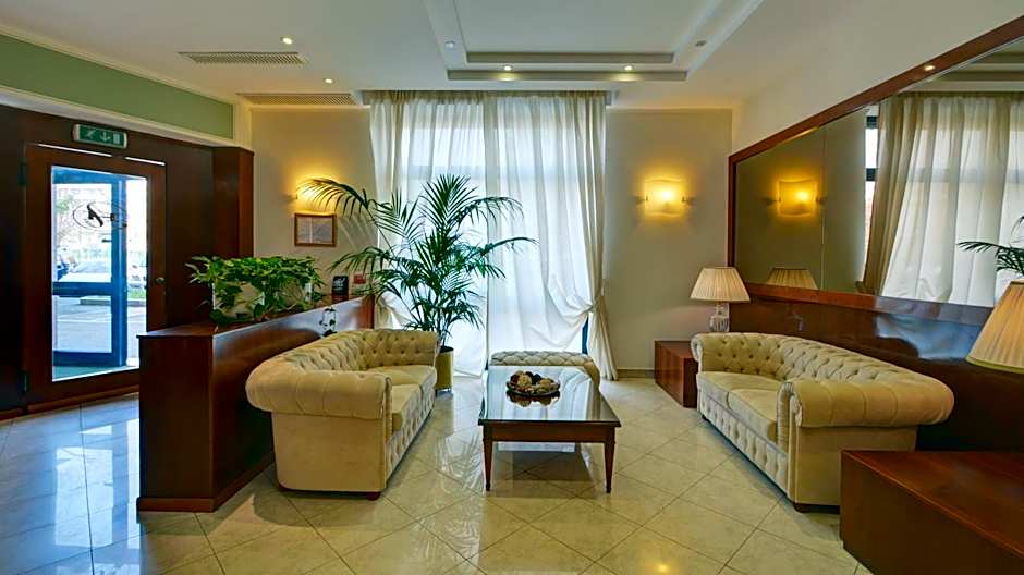 Astor Hotel