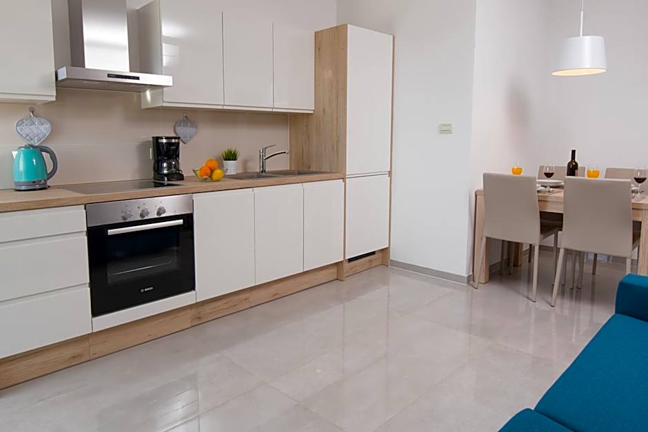 Aparthotel Punta Blu - POOL & SPA