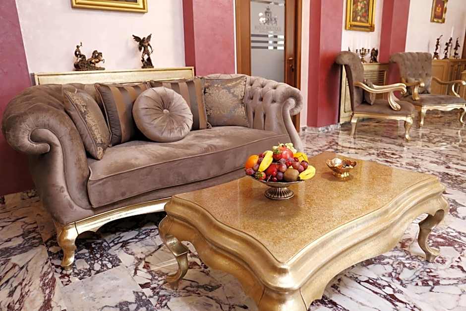 Royal Boutique Mangalia Breeze