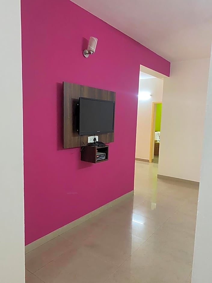 ThulasiRams Service Apartments