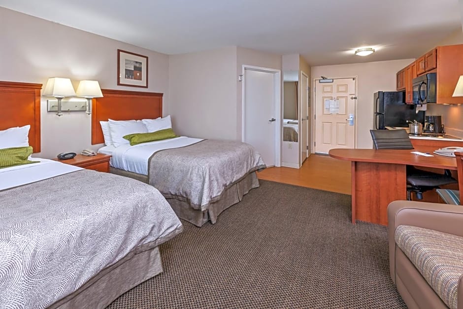 Candlewood Suites Owasso