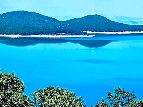 Pandion Luxury Boutique Hotel & Suites with Spa