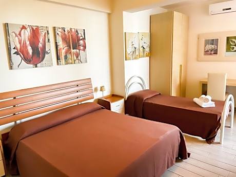 Classic Quadruple Room