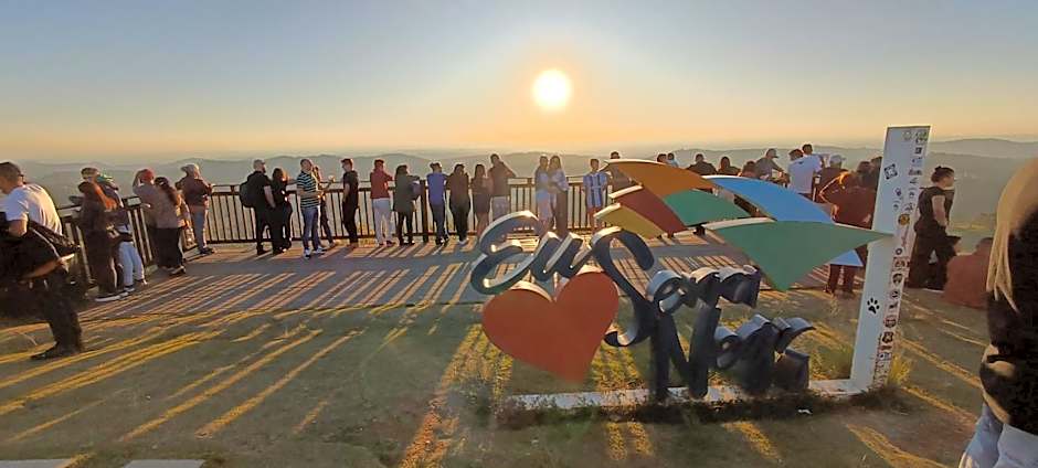 Apartamento Fontana di Trevi Centro Serra Negra