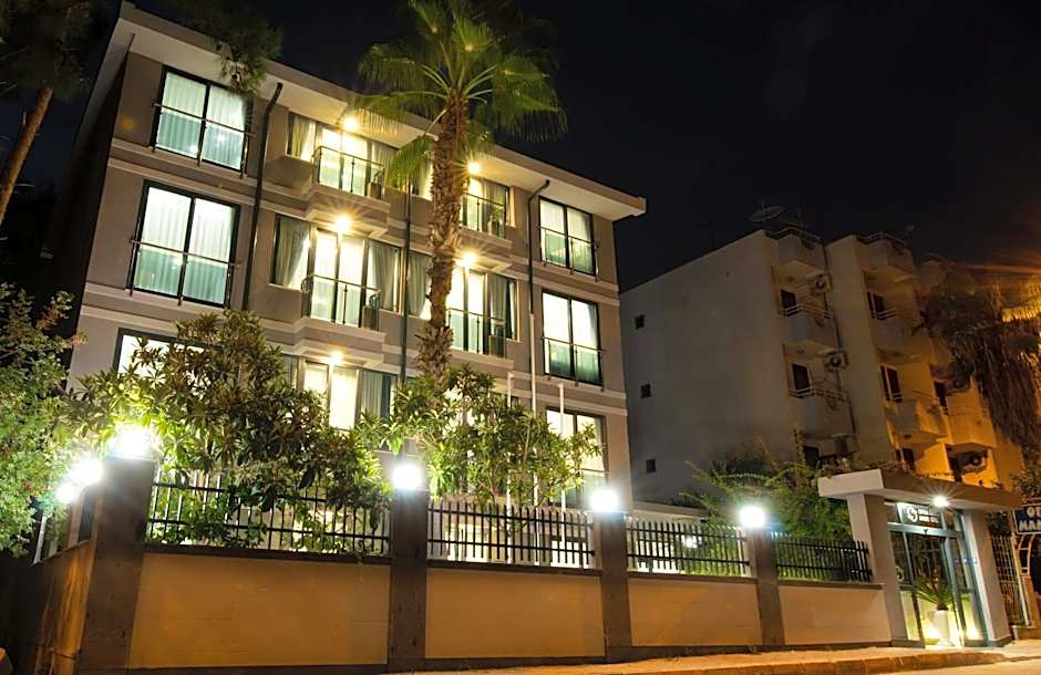 OPERA SUITES Apart Hotel