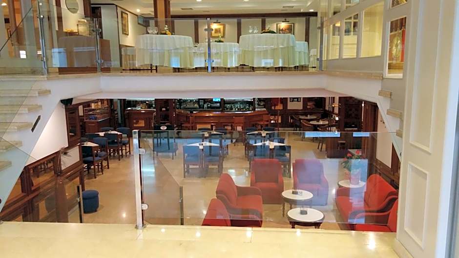 Hotel Serantes