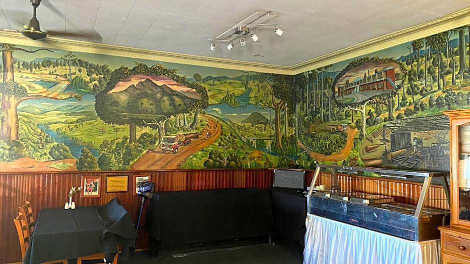 Bucketts Way Motel and Restaurant