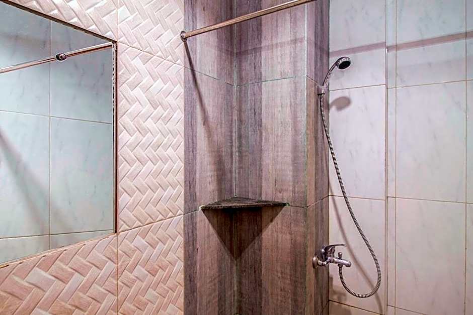 RedDoorz Near Cilandak Town Square