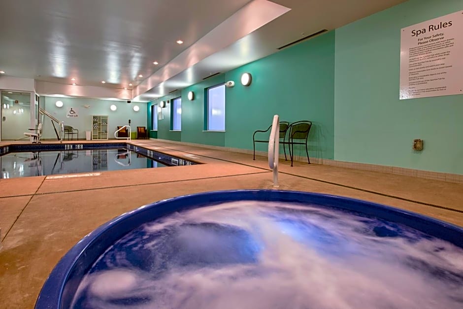 Holiday Inn Express & Suites Carlisle By IHG