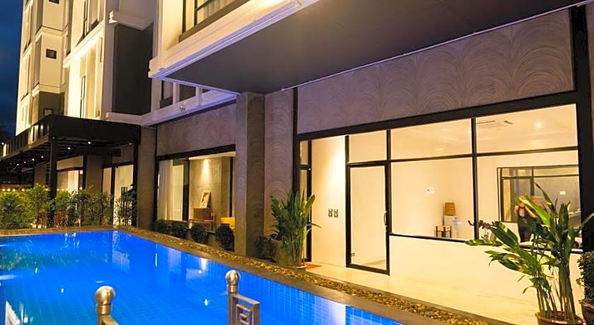 S 2 Modern Boutique Hotel