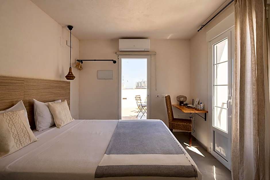 VICTORIA - by Ático73