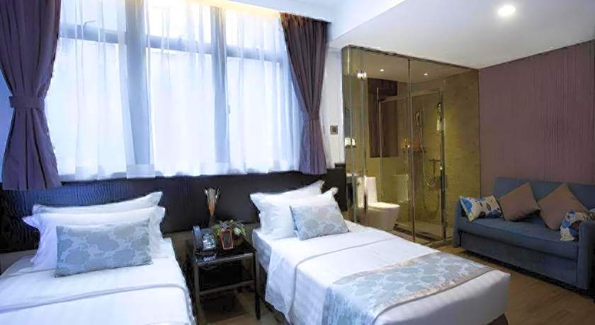 M1 North Point Hotel