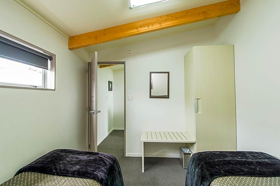 151 On London Motel & Conference Centre