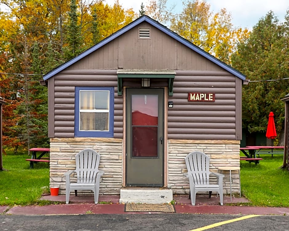 Hilltop Lodge and Cabins