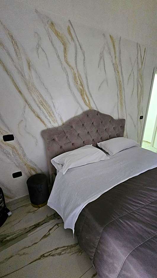 HOTEL CRISARI
