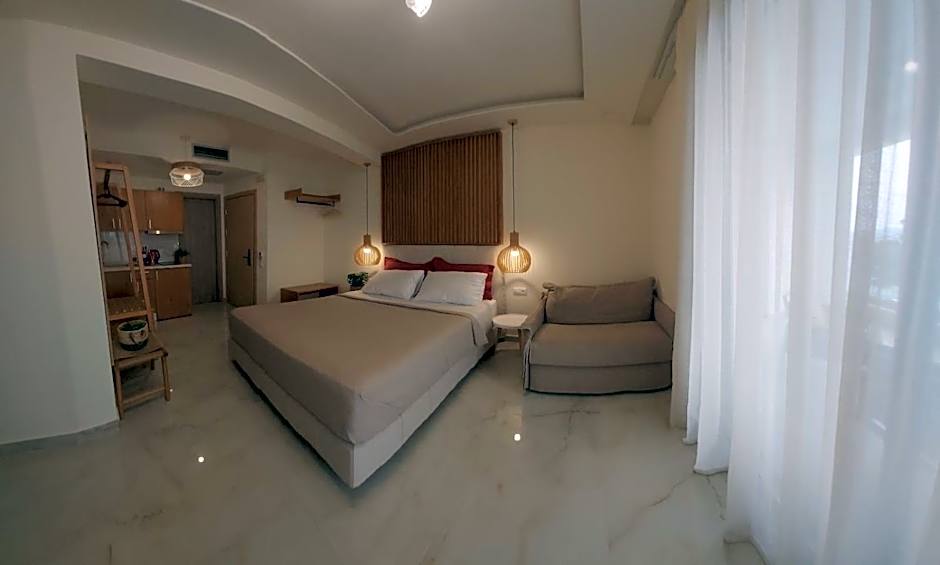 Wide Blue Luxury Boutique Suites