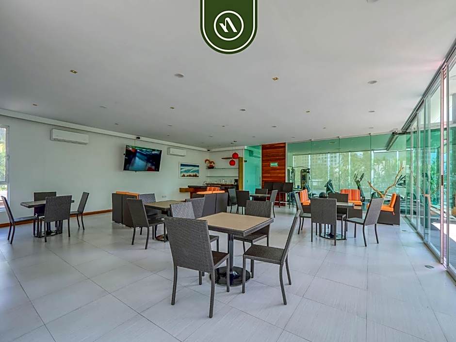 2BR Condo with Private Blacony - Oceean View