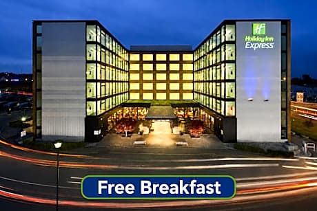 Holiday Inn Express Zürich Airport By IHG