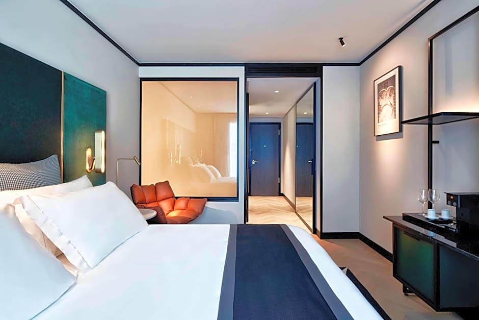 Academias Hotel, Autograph Collection