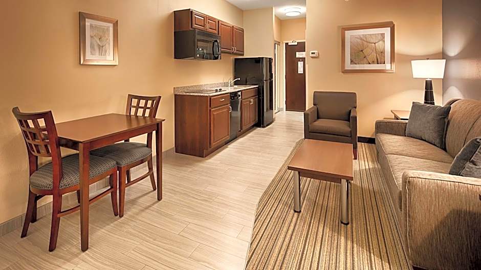 Best Western Plus Boardman Inn & Suites