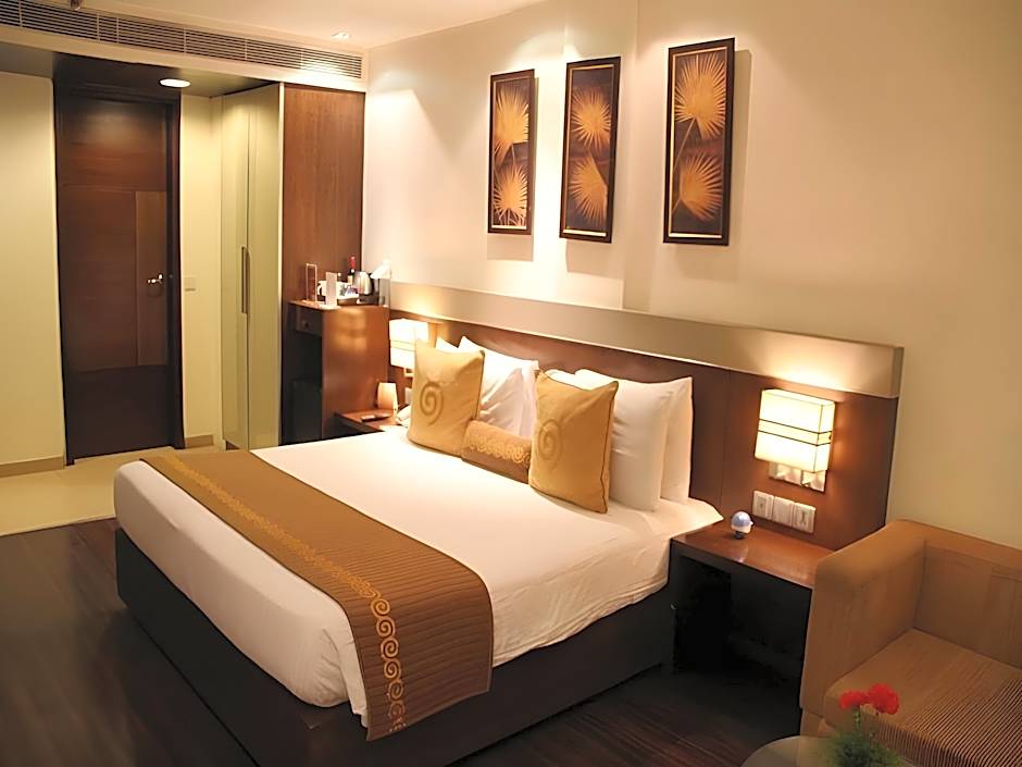 Shervani Hotel Nehru Place