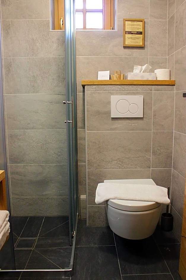 Eko hiša-Eco House Na razpotju