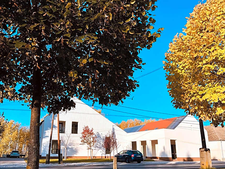 Tornácos Hotel - Hegykő