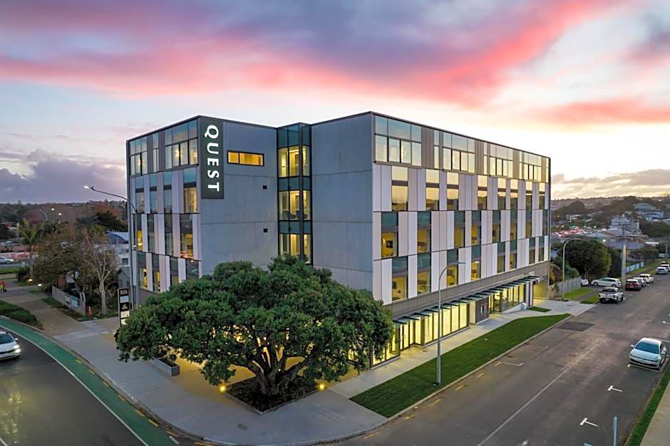 Quest Takapuna