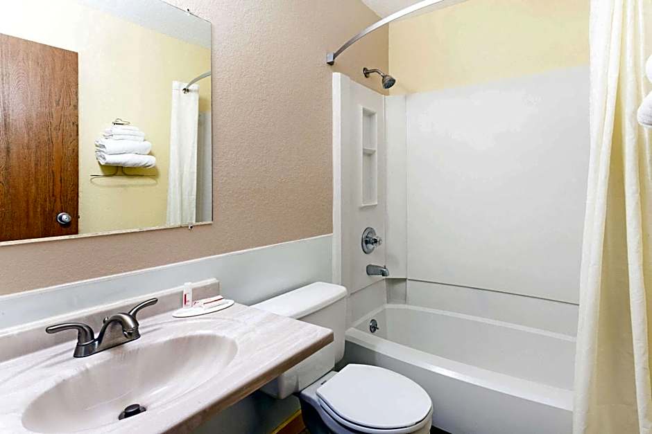 Super 8 by Wyndham Bath Hammondsport Area
