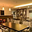 1A EXPRESS HOTEL