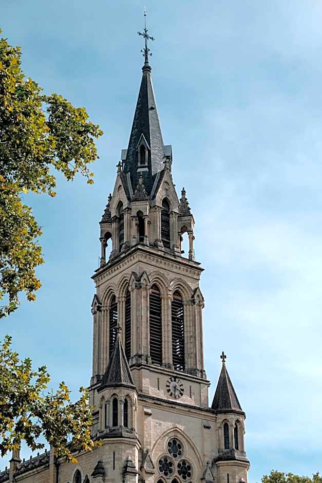 Hôtel Charlemagne by Happyculture