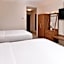 Holiday Inn Express & Suites Salem By IHG