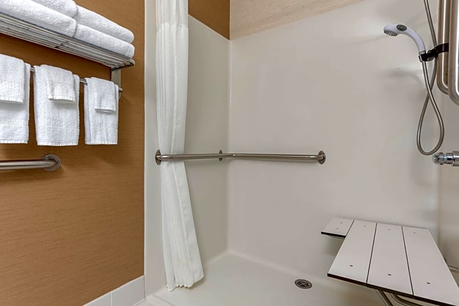 Fairfield Inn & Suites Stevens Point