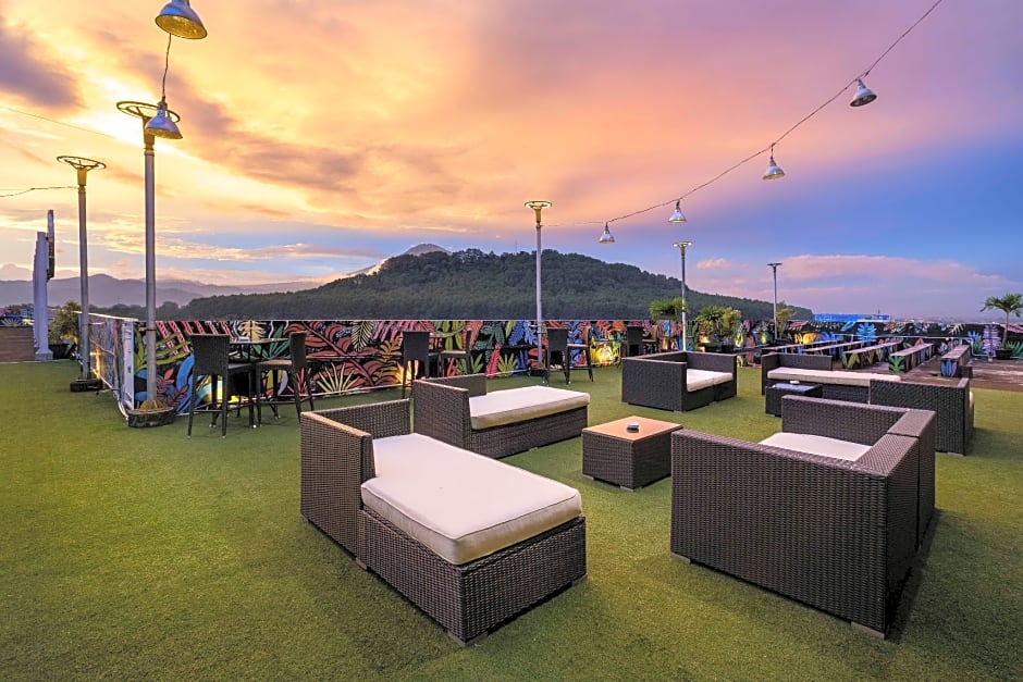 Grand Artos Hotel & Convention