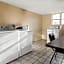 Super 8 by Wyndham New Orleans