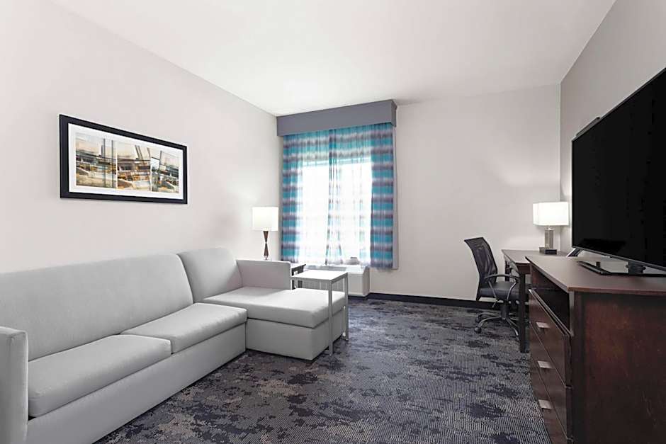 La Quinta Inn & Suites by Wyndham Columbus - Edinburgh