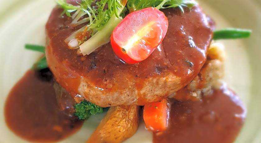 Mokko Suites Batubelig