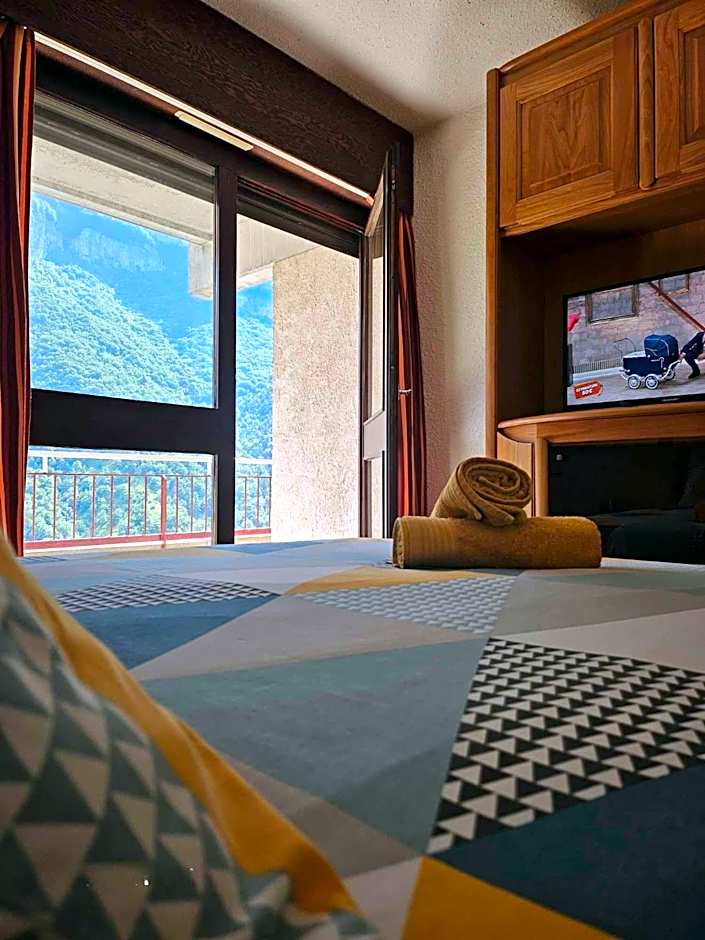 Cinéma, Chambre Privée Au Le Refuge Du Phoenix