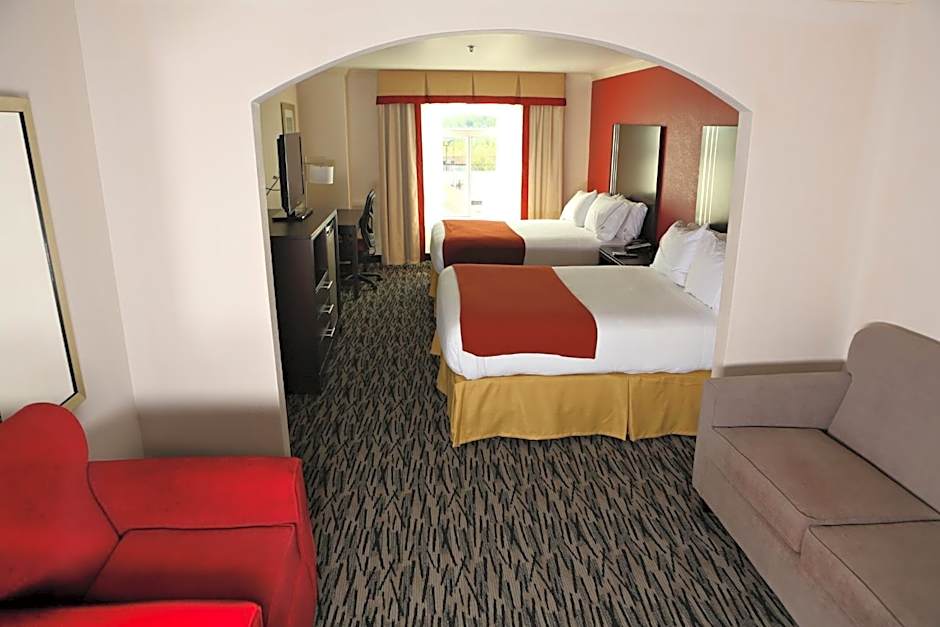 Holiday Inn Express Hotel & Suites - Sumter By IHG