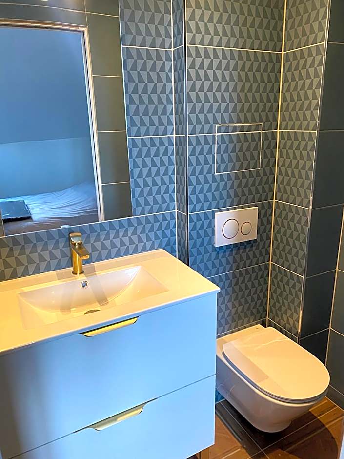 HDG Hôtel Gare de L'Isle Adam Appart's Hotel