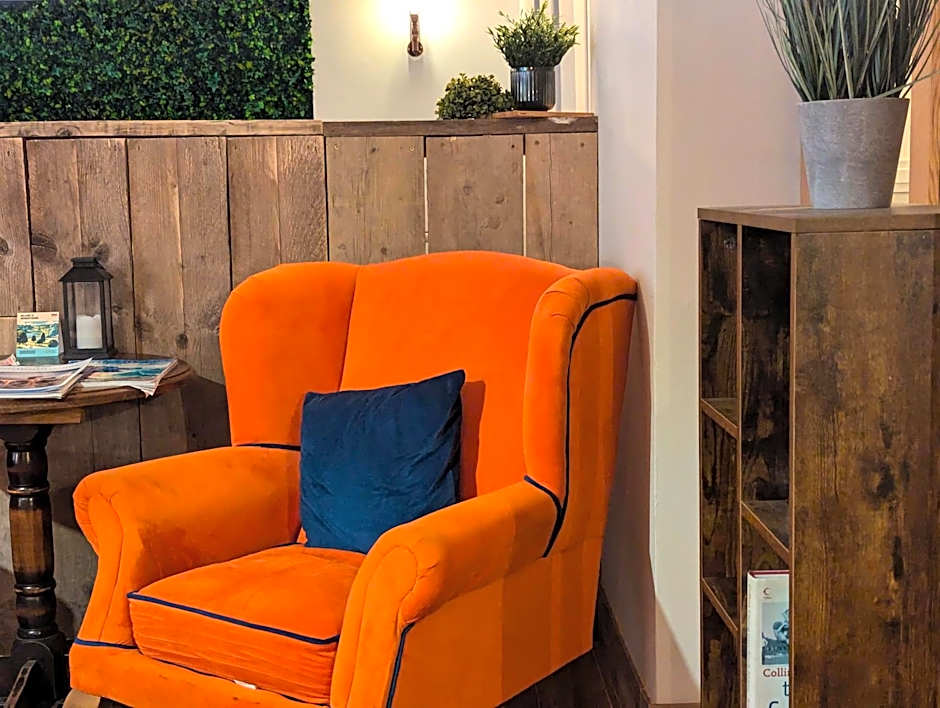 The Lodge by Cefn Tilla