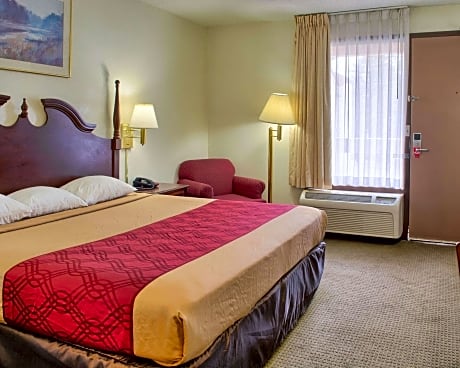 King Room - Accessible/Non-Smoking