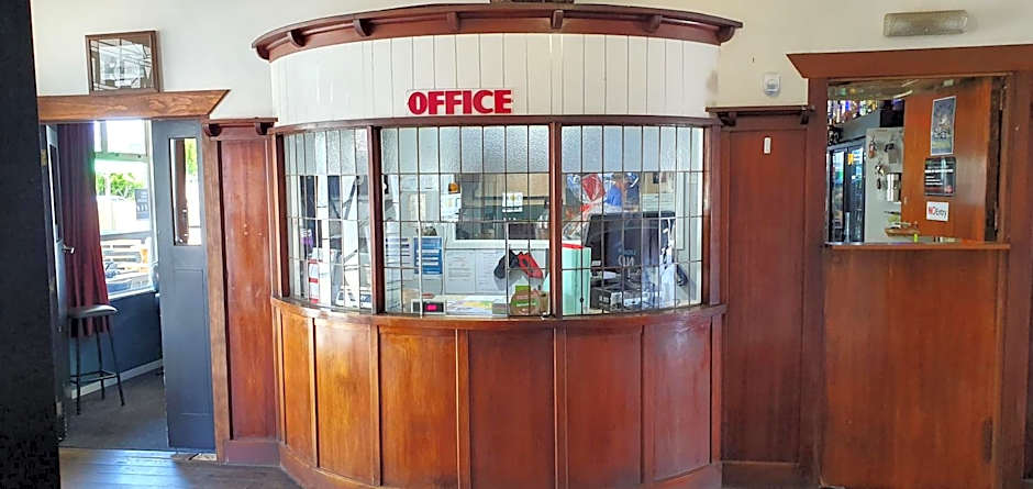 Hotel Motueka - Some weekends may have loud Live Music playing